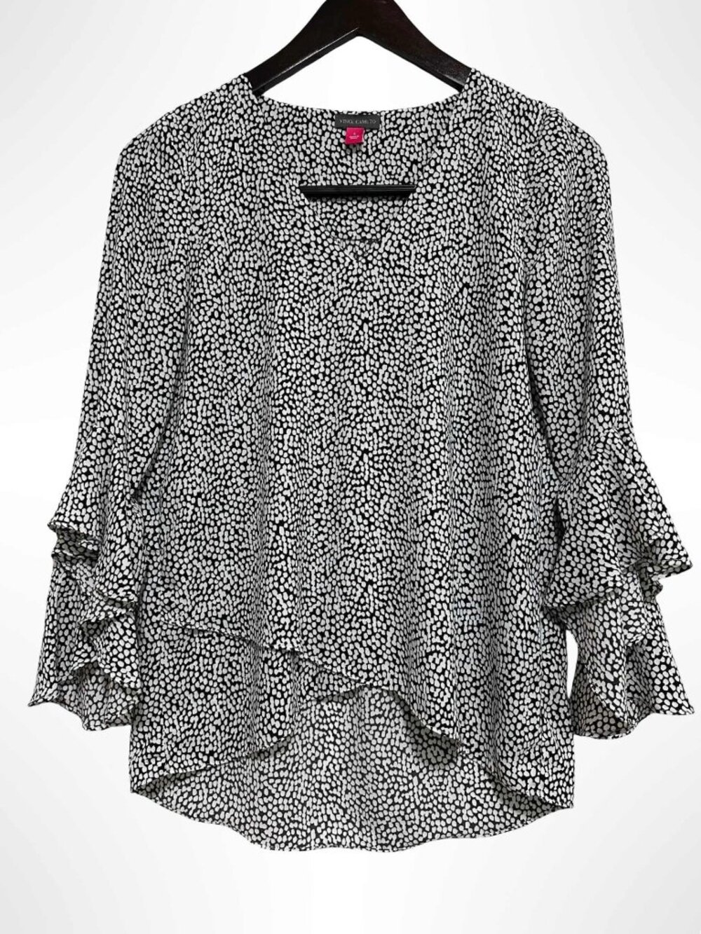 VINCE CAMUTO